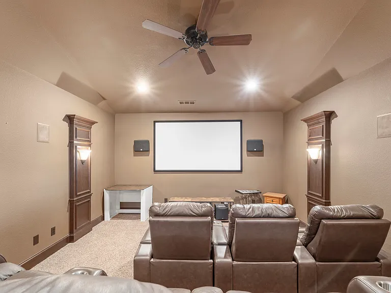 1308 Cotulla Dr — Photo 42