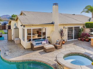 5017 Alta Colina Rd, Camarillo, CA 93012