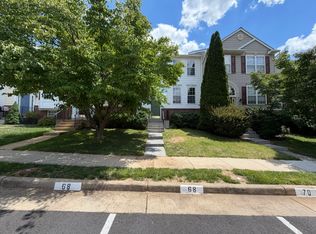 17370 Avion Sq, Round Hill, VA 20141