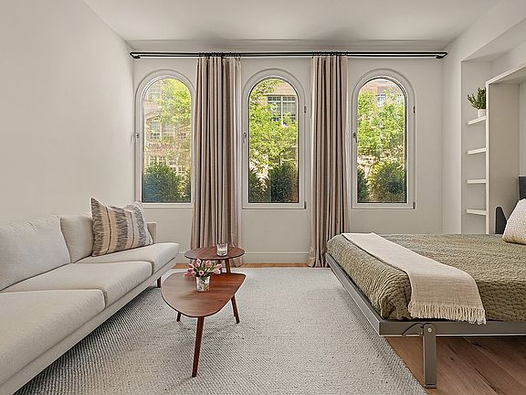 2nd image of 350 Butler St APT 1D