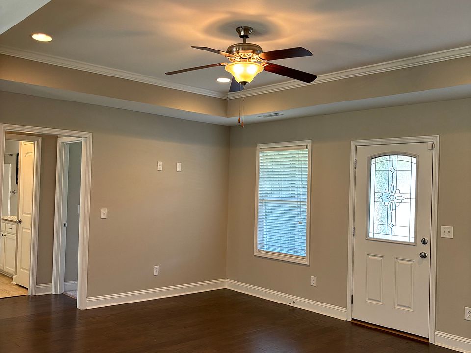 2nd image of 531 Waterlily Dr