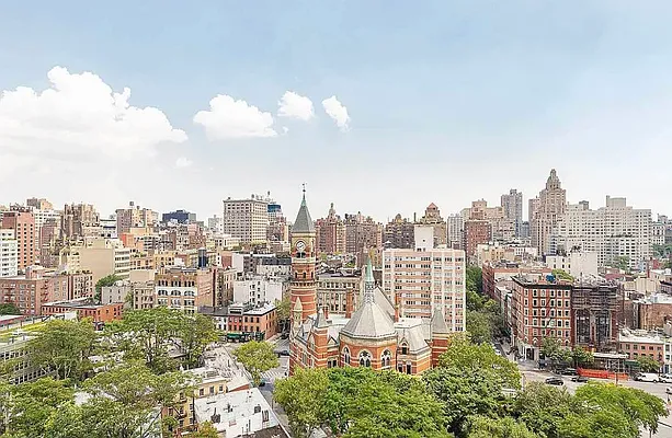 Sold by Oxford Property Group | media 7