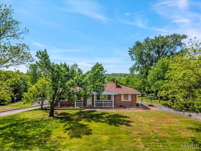 2948 Erb Rd, Saint Louis, MO, 63129