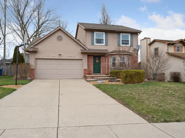 8343 Berkshire Dr, Ypsilanti, MI 48198