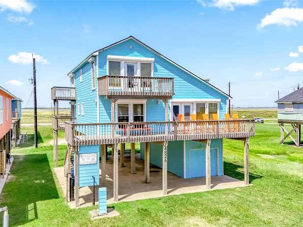 4826 Bluewater Dr, Freeport, TX 77541