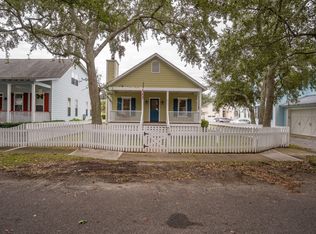 1013 10th St, Pt Royal, SC 29935