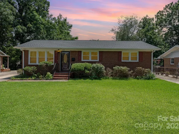 5424 Myrica Ln, Charlotte, NC 28213