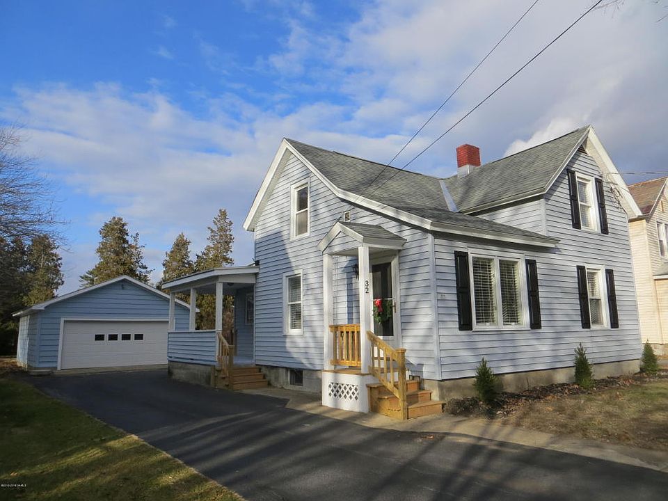 1st image of 32 Thomson Ave