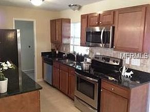 3rd image of 804 Searcy Ave