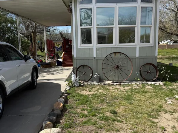 19500 E Gregory Street #35, Black Canyon City, AZ 85324