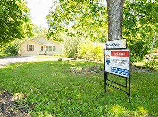 4352 E Halbert Rd, Battle Creek, MI 49017