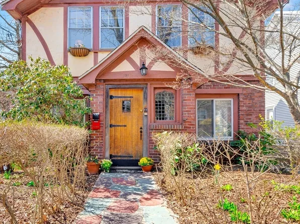 126 Westbourne Ter, Brookline, MA 02446