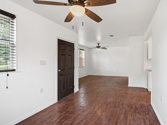 5th image of 7606 Williamson Creek Dr