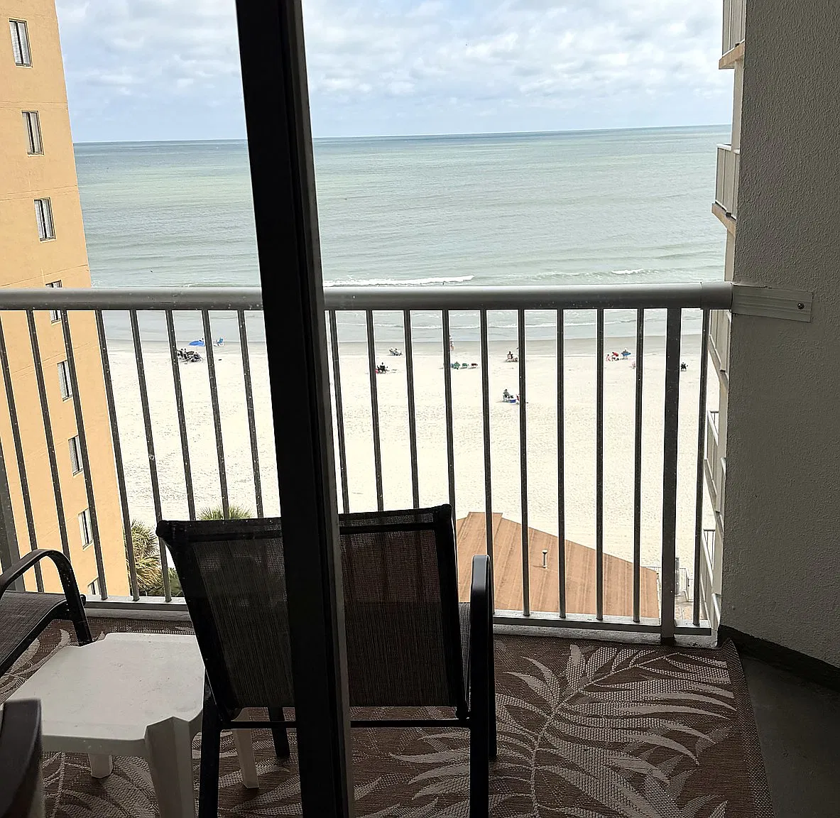 Studio, 350 sqft, $1,475 — Photo 1