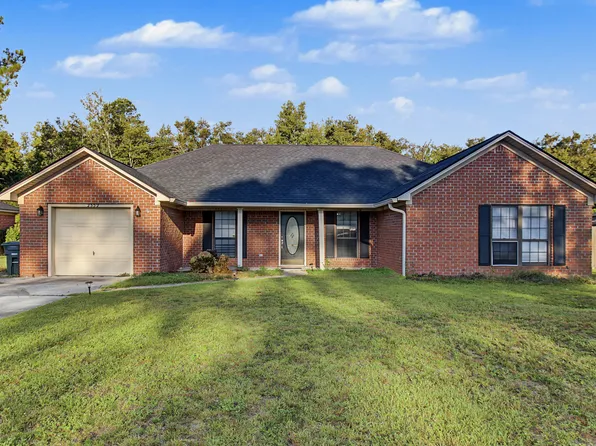 2352 Rowe St, Hinesville, GA 31313