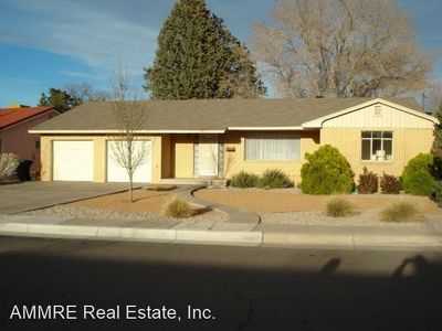 732 Morningside Dr Ne Albuquerque Nm 87110 Zillow