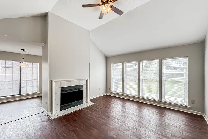 7018 Epperson Dr — Photo 2