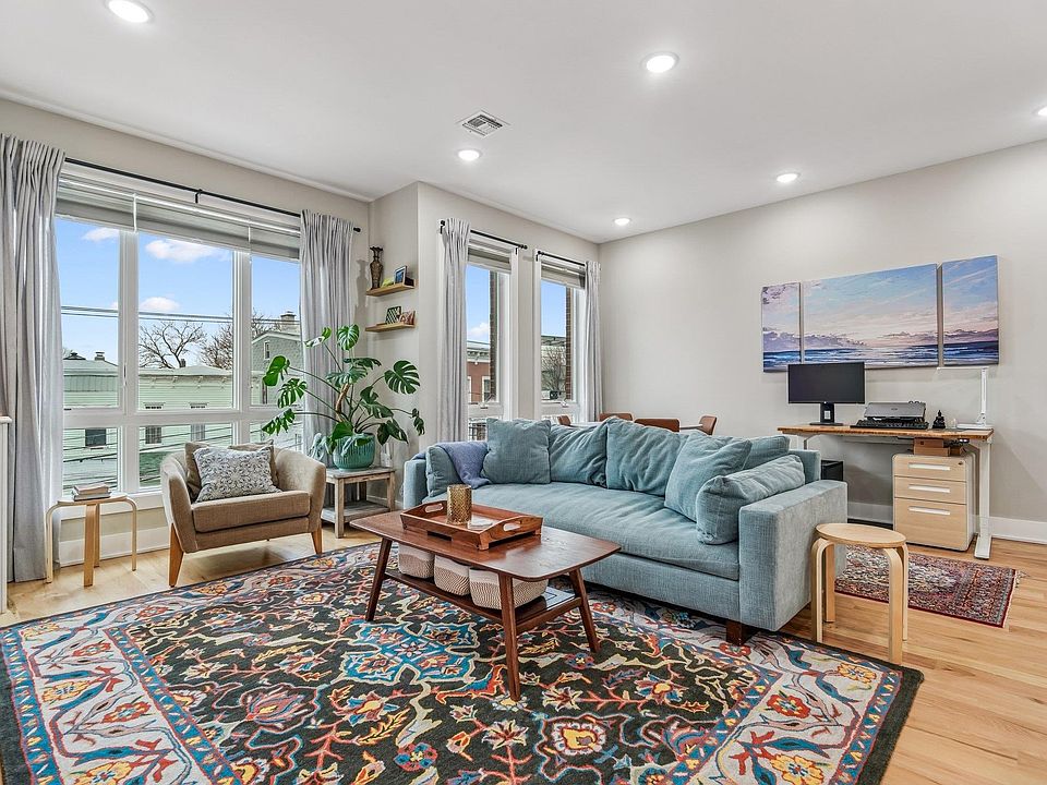 1st image of 598 Bramhall Ave #2