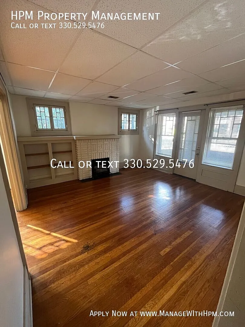2 bed, 1.0 bath, $995 — Photo 2