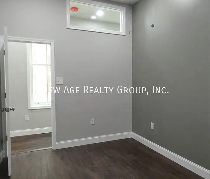 3515 Hamilton St #1R — Photo 10