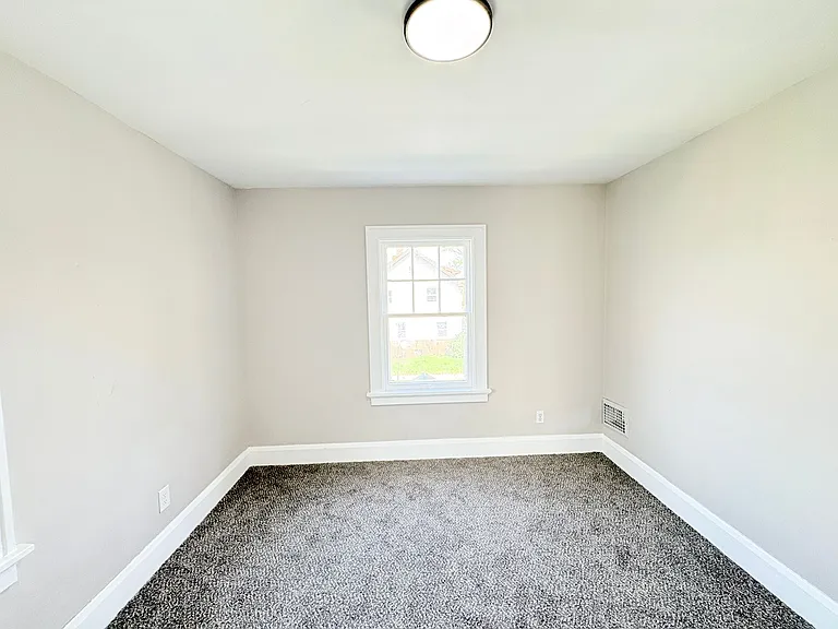2144 Airport Hwy — Photo 19