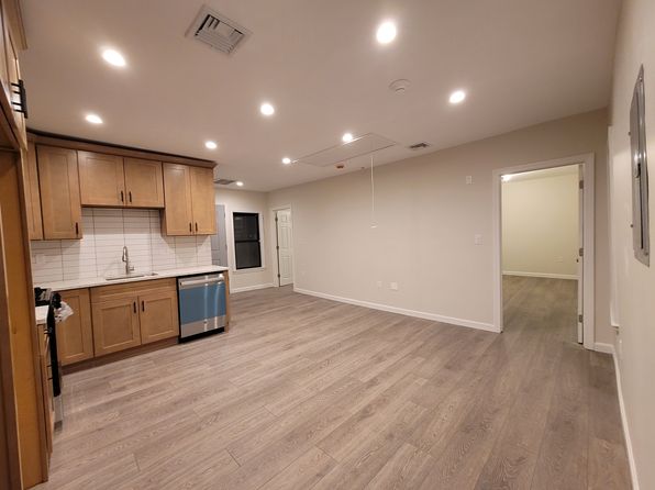 732 Washington St #2B