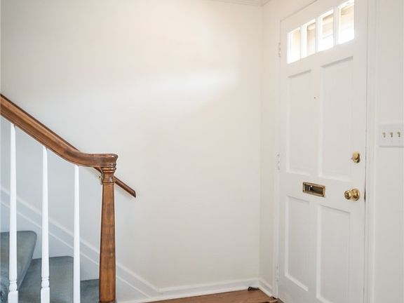 3rd image of 309 Georgetown Drive