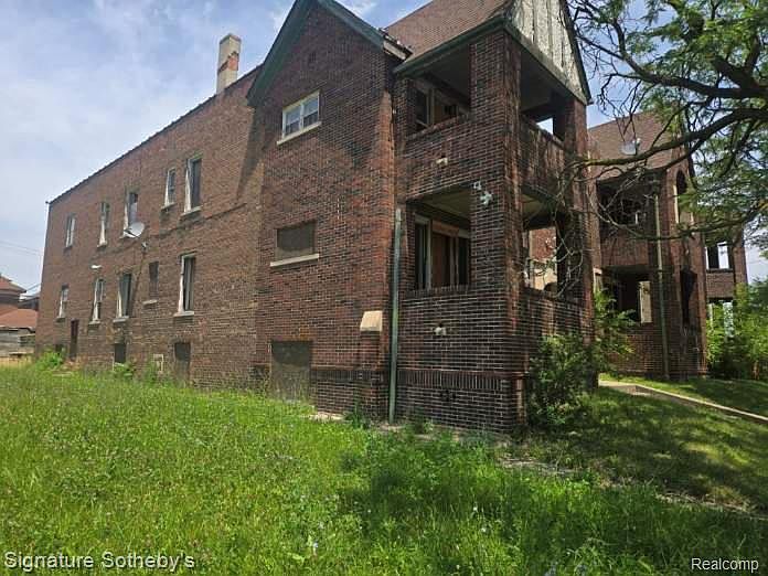 1st image of 3760 W Chicago