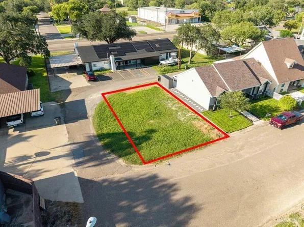1301 Emerald Ln, Mission, TX 78572