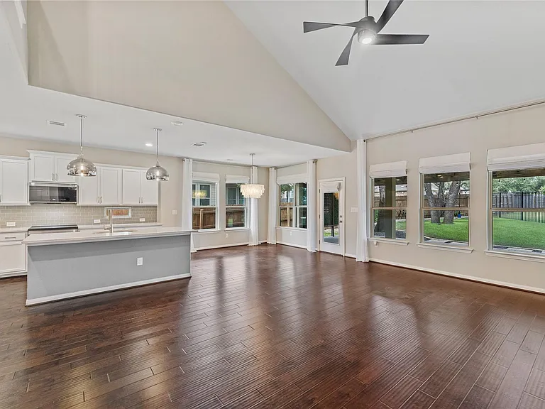 400 Pinnacle View Dr — Photo 6
