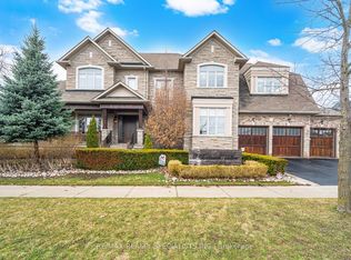 2 Berkwood Holw, Brampton, ON L6Y 0X6