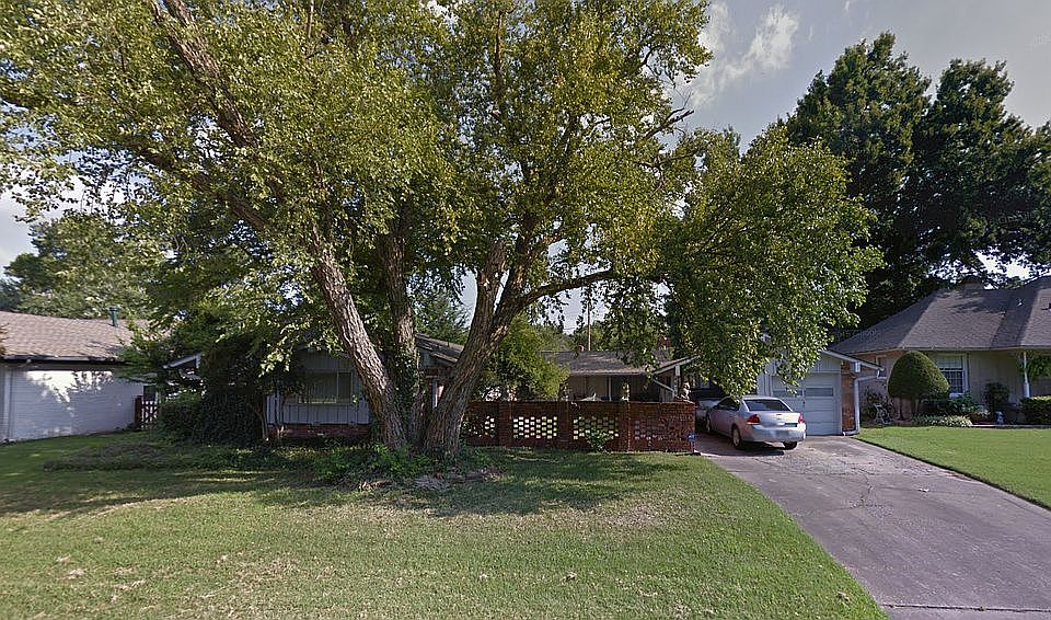 2nd image of 4650 E 55th Pl