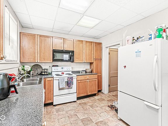 4th image of 5152 N Park Ave #5152