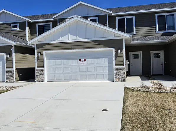 6202 S Hunt Pl, Sioux Falls, SD 57106