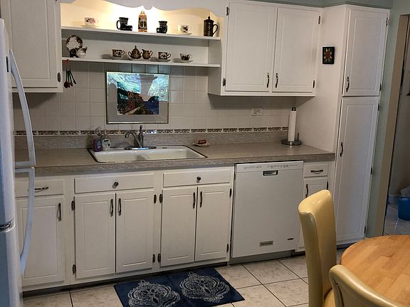 4th image of 4221 Saratoga Ave APT 215A