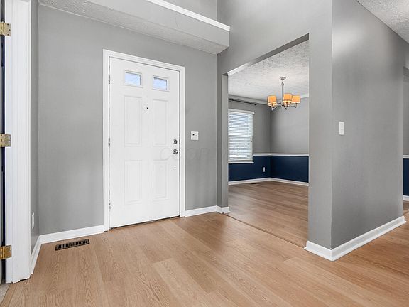 4th image of 8447 Firstgate Dr