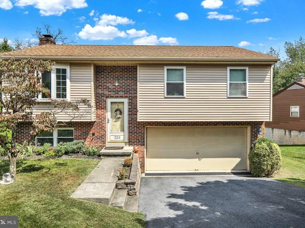 228 Wexham Dr, Reading, PA 19607