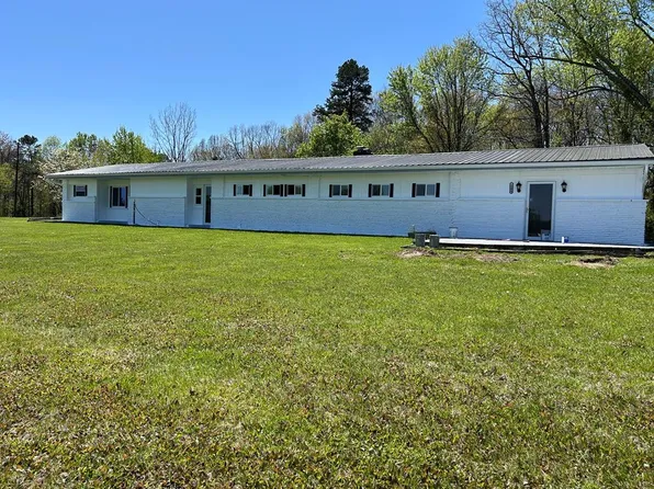 1104 Allardt Hwy, Jamestown, TN 38556