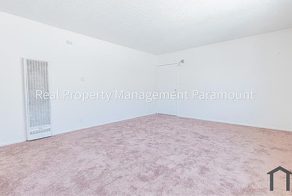 2nd image of 10819 S Broadway APT 3