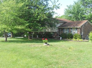 4006 Cumberland Dr, La Grange, KY 40031