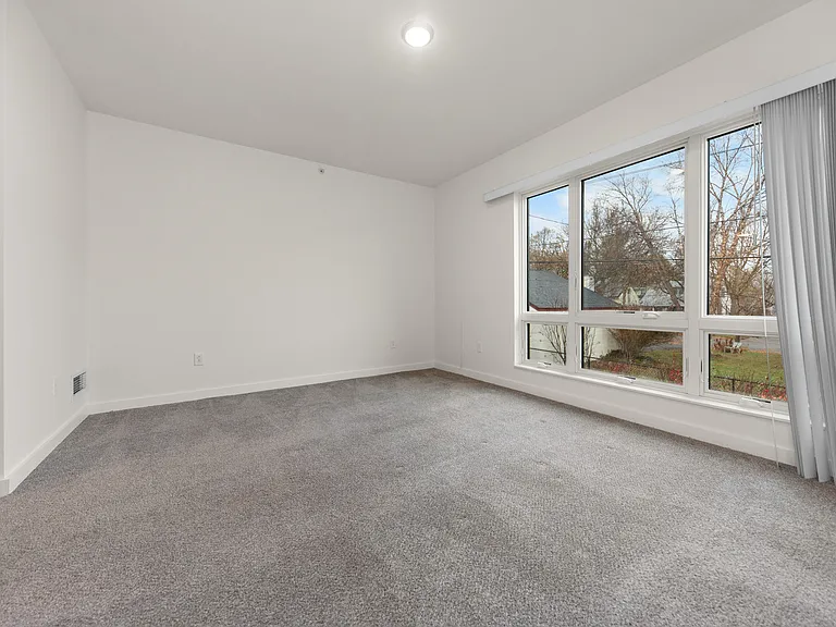 462 W Stadium Blvd #1 — Photo 52