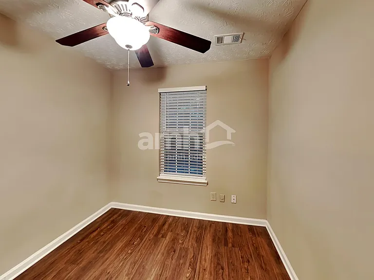 2376 Rimmele Dr — Photo 12
