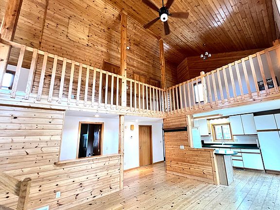 4th image of 51070 Lake Six Rd