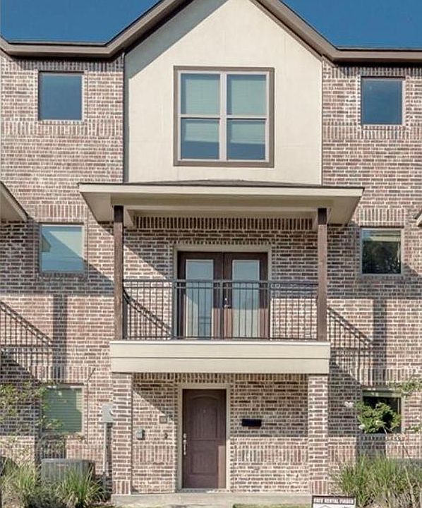 1st image of 1450 Puryear Dr