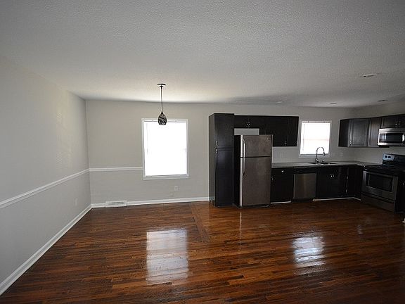 3rd image of 508 Rippling Stream Rd