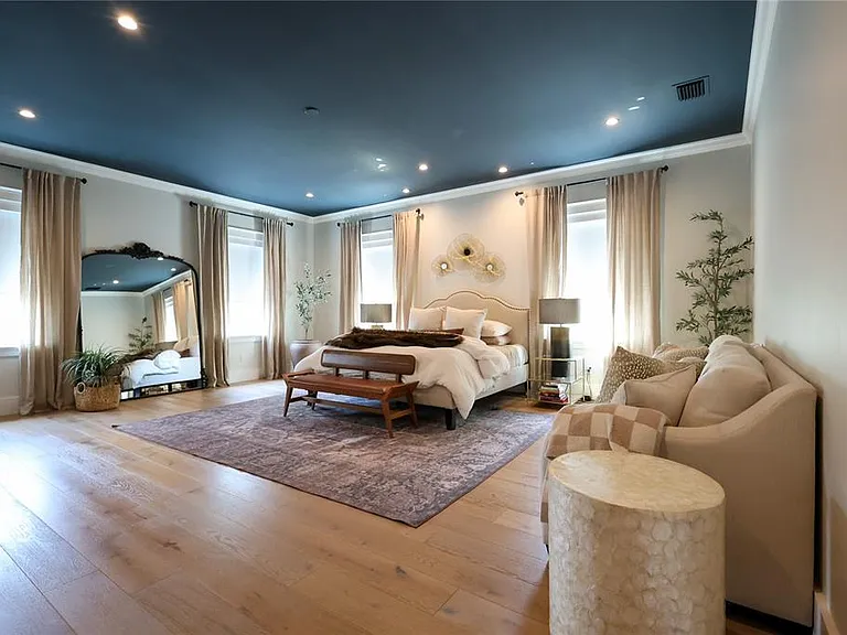 2402 W Parkland Blvd — Photo 24