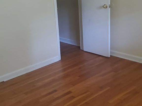 4th image of 959 Pecan St APT 5
