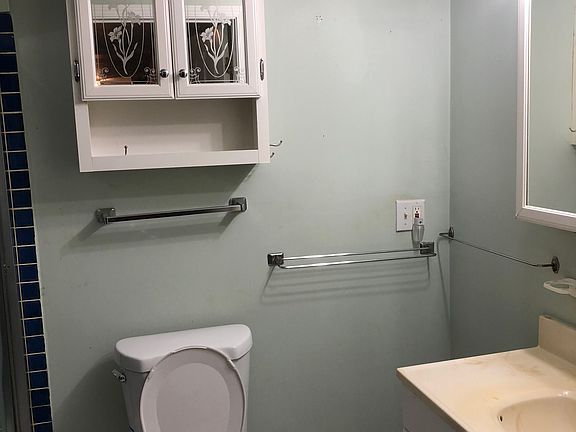5th image of 311 N Willard St