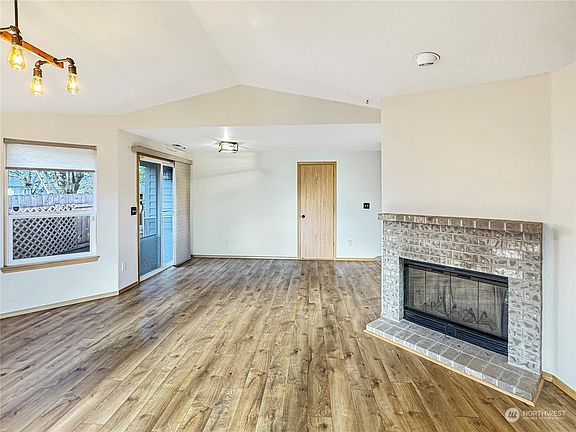 2nd image of 17606 SE 22nd St