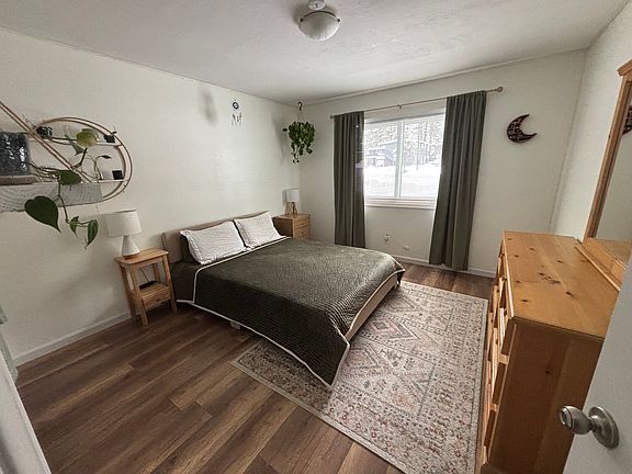 5th image of 3756 Tamarack Ave
